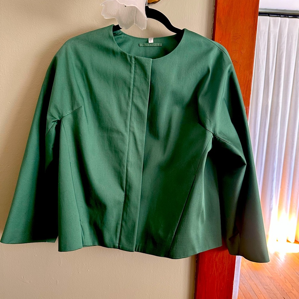 COS Box cut green jacket. Modern elegant simplicity